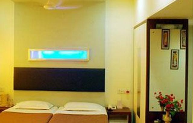 Hotel Sagar Kinara Mālvan Habitación foto