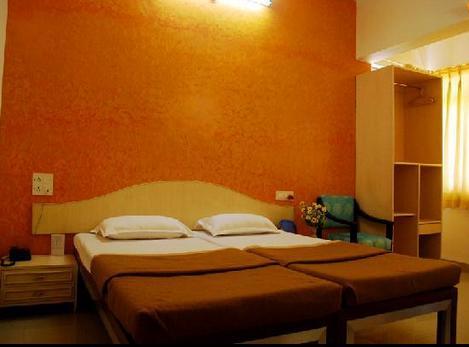 Hotel Sagar Kinara Mālvan Habitación foto